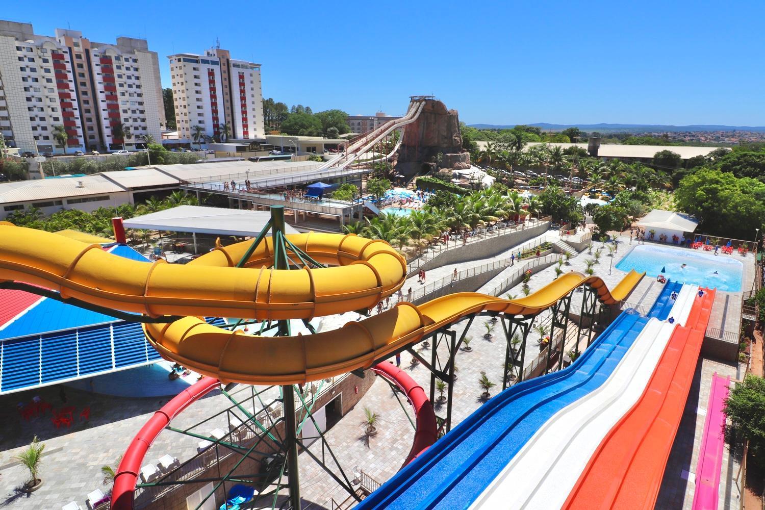 Spazzio Diroma - Com Acesso Acqua Park กัลดัสโนวัส ภายนอก รูปภาพ